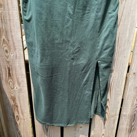 All In Favor Green Jersey Dress - Picture 2 of 6